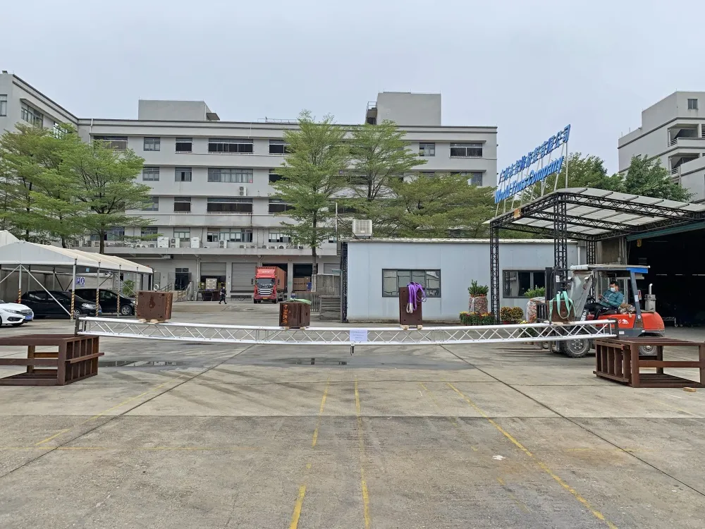 WTC Has Passed the Bearing Test of Manipulator Welding Truss